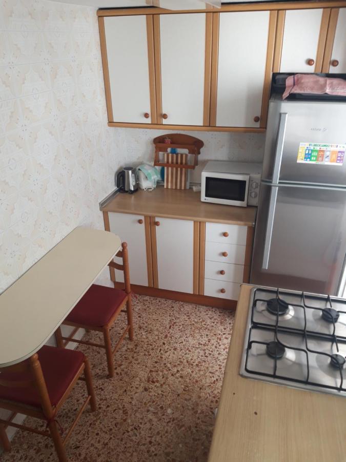Central Accommodation Аликанте Екстериор снимка