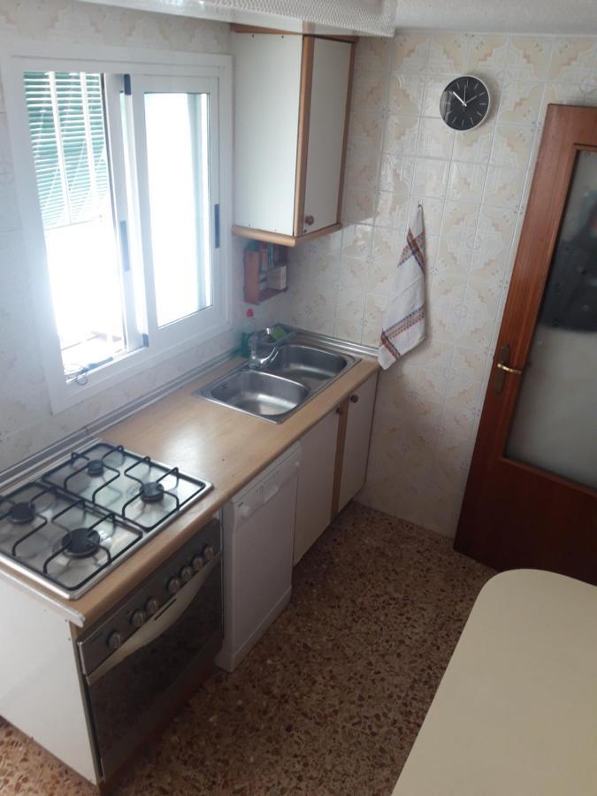 Central Accommodation Аликанте Екстериор снимка